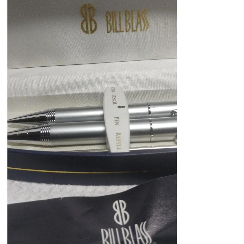 Bill Blass Silver Pen & Pencil Writing Instrument‎ Set with Case Refills
